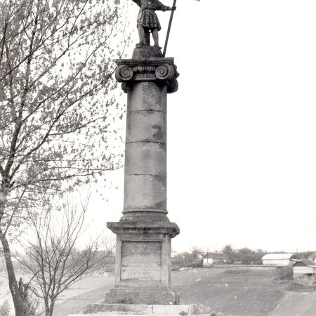 Св. Іоан Хреститель (пам’ятний знак жертвам холери).