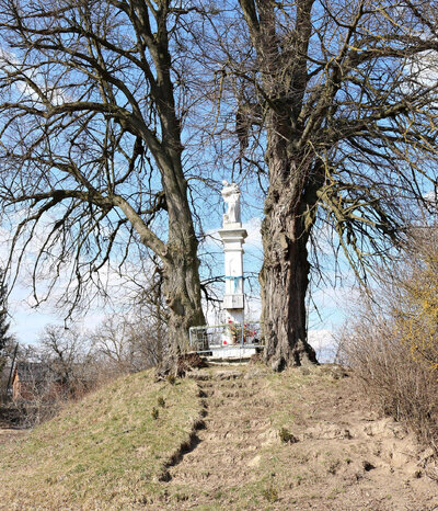 Скульптура святого Роха (1795 р.) в містечку Залізці Зборівського району.